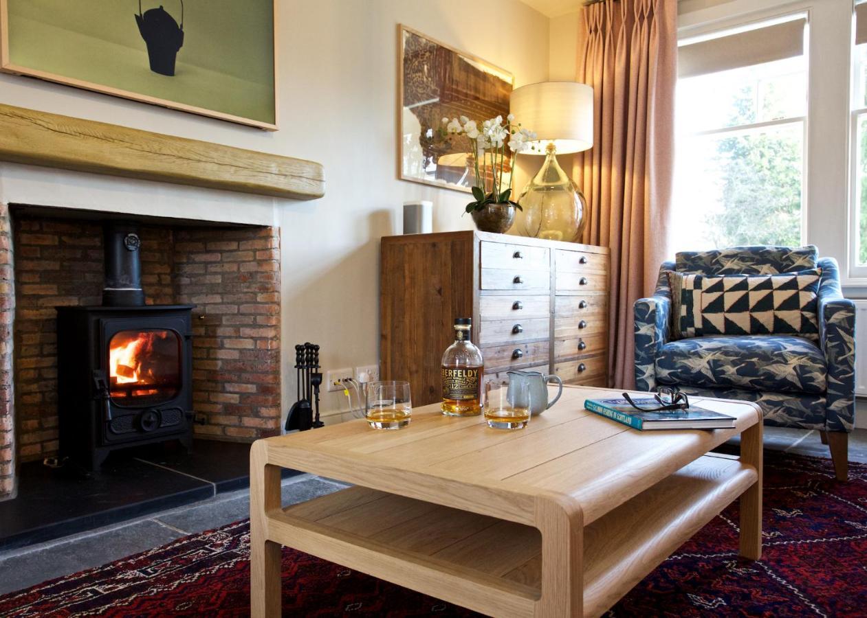 Ross Lodge Comrie Buitenkant foto